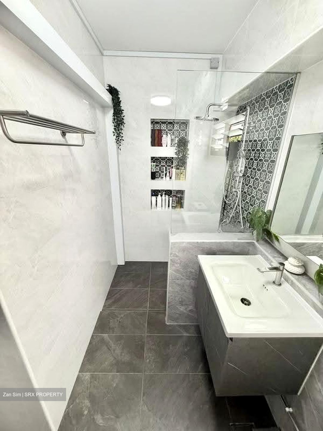 Blk 449 Hougang Avenue 10 (Hougang), HDB Executive #636024901